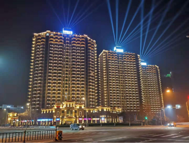 威海市(shi)華瀚大湖公(gong)館樓體及週邊景觀亮化工程